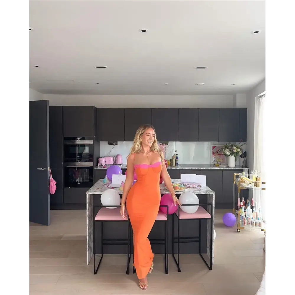 Mozision Lace Spaghetti Strap Bodycon Maxi Dress Women Gown Patchwork Fashion Sleeveless Backless Sexy Club Party Dress