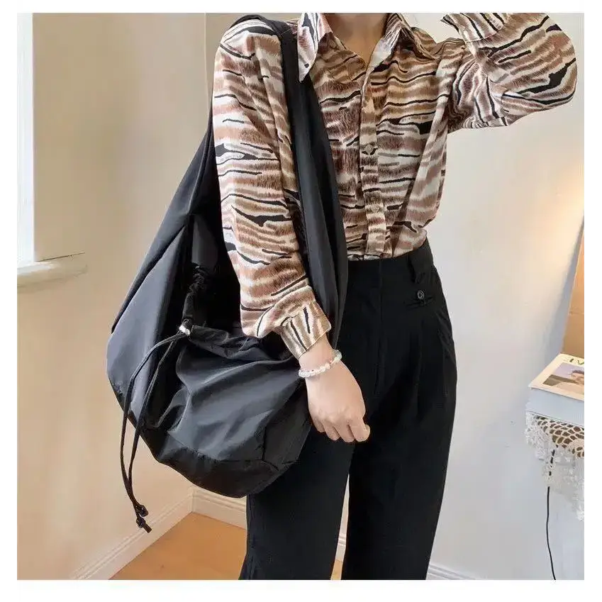 Female Casual Tote Purse Stylish Versatile