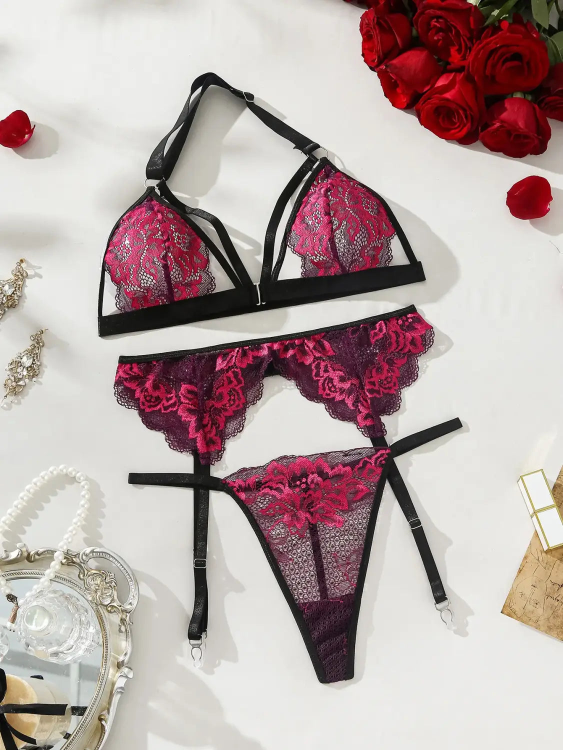 Women’s Sexy Lace Flower Front Buckle Underwear Strap Spicy Girl Waist Cover Fashionable Comfortable and Fun 3-Piece Set