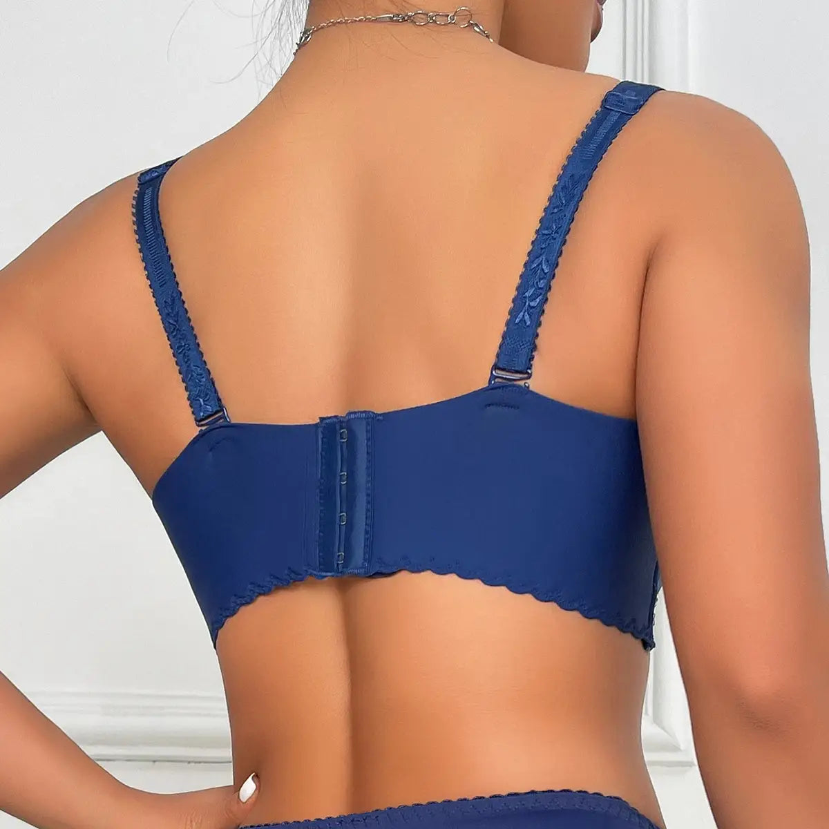 Letter Pattern Underwire Bra front view