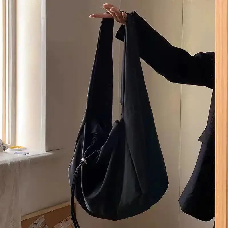 Stylish female casual tote purse in black, perfect for everyday use and easy to carry