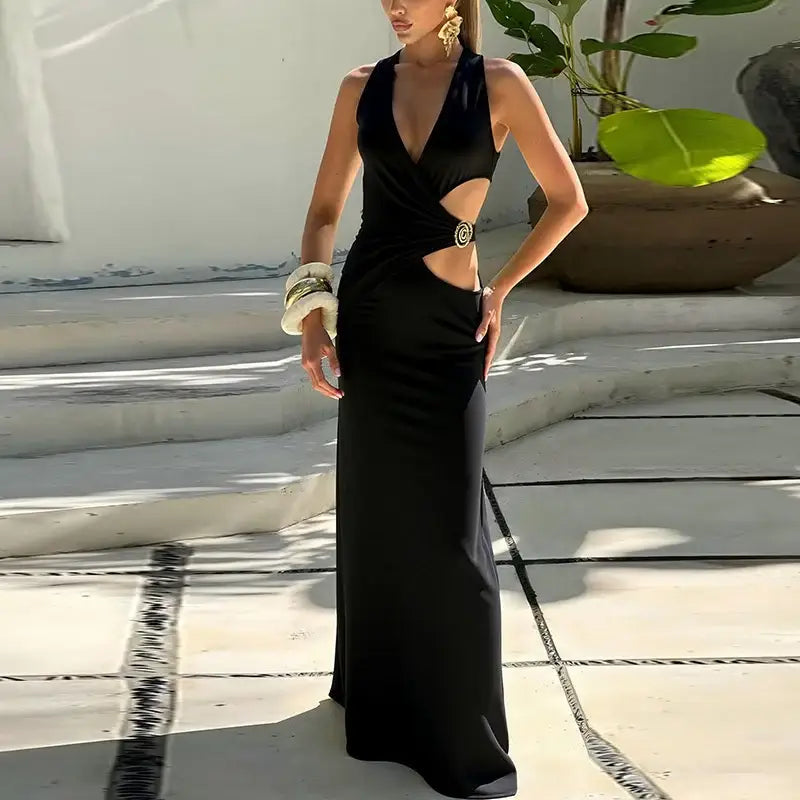 Mozision Hollow Out Backless Sexy Maxi Dress Women Gown Fashion Metal Flower V Neck Sleeveless Bodycon Club Party Long