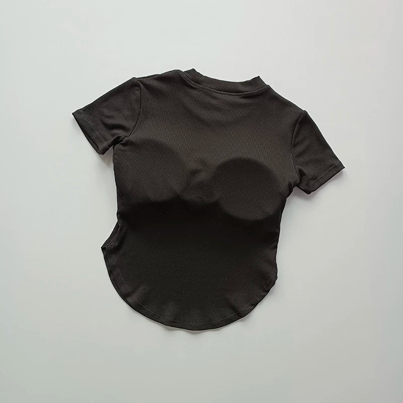 Stylish black ladies fitness crop tops designed for comfort and performance during workouts