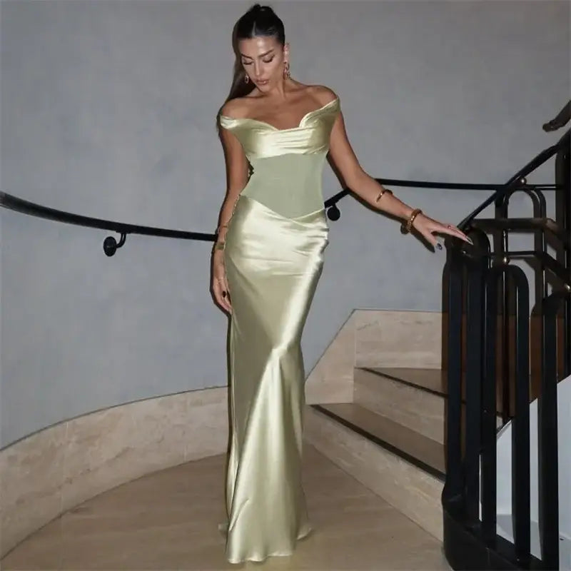 Mozision Off-shoulder Backless Sexy Maxi Dress For Women Fashion Patchwork Strapless Sleeveless Bodycon Club Party Long