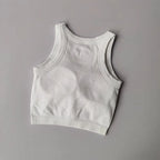 Lightweight seamless sports vest for women in white with comfortable ribbed fabric design