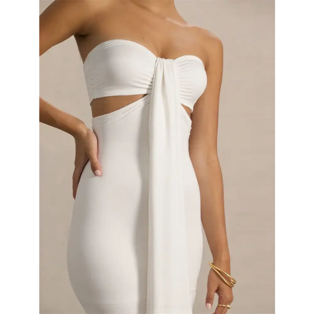 Mozision Off-shoulder Strapless Sexy Maxi Dress Women Elegant White Sleeveless Backless Draped Bodycon Club Party Long