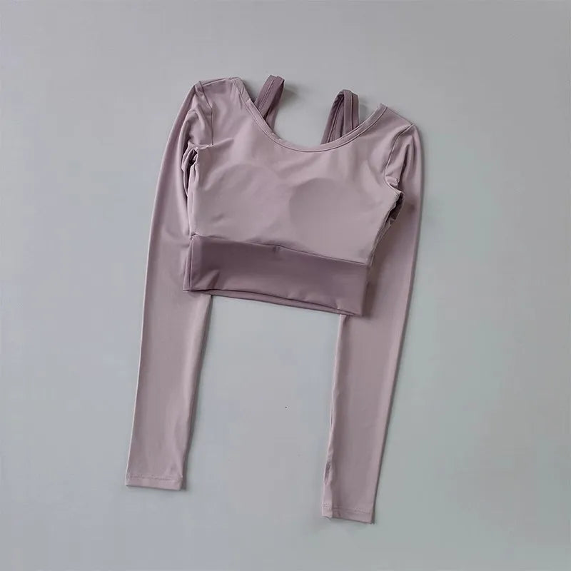 Stylish workout t-shirt with pads in light purple, perfect for yoga and fitness activities